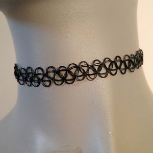 🌟Free with purchase. Black Classic Choker.